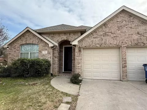 6916 Hillwood Dr, Sachse, TX 75048