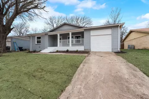 2816 Raton Dr, Fort Worth, TX 76116
