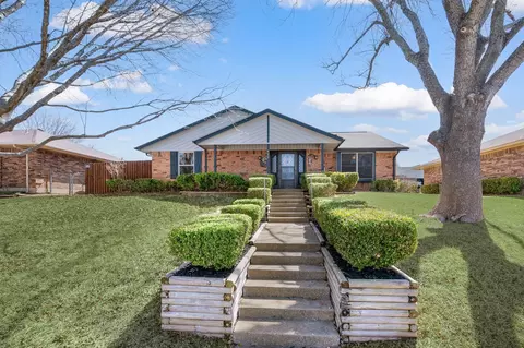 422 Timberline Dr, Duncanville, TX 75137