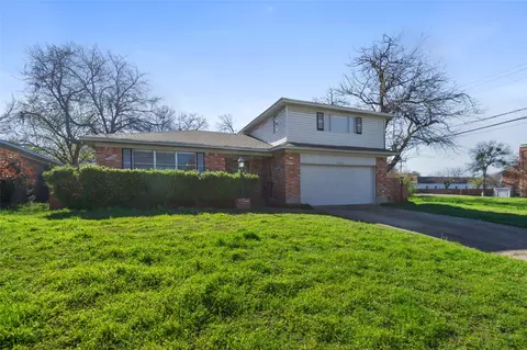 8006 Fall River Dr, Dallas, TX 75228