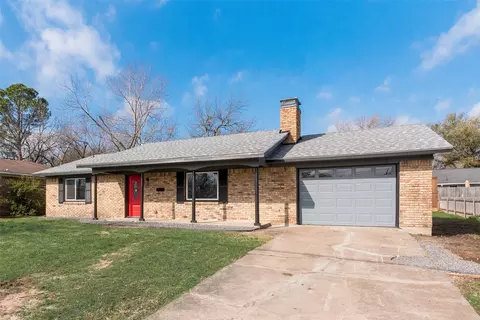 1400 S Jefferson St, Kaufman, TX 75142
