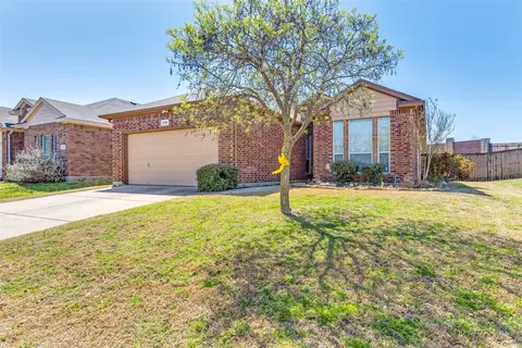 1145 Day Dream Dr, Haslet, TX 76052