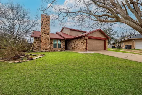 7008 Natchez Ct, Fort Worth, TX 76133