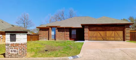 6705 Inwood Dr, North Richland Hills, TX 76182