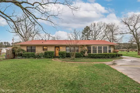 731 W Mckinley Ave, Haughton, LA 71037
