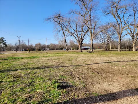 300 E San Diego, Detroit, TX 75436