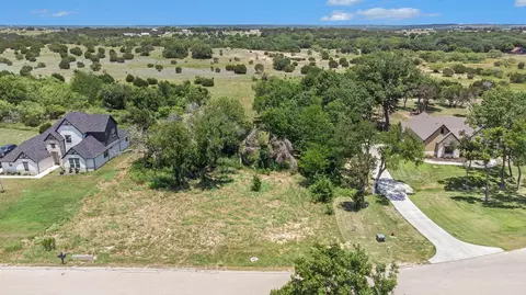 7152 Heathington Ct, Granbury, TX 76049