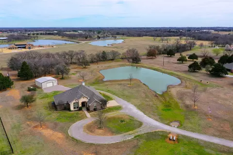 188 Briar Creek Rd, Whitesboro, TX 76273