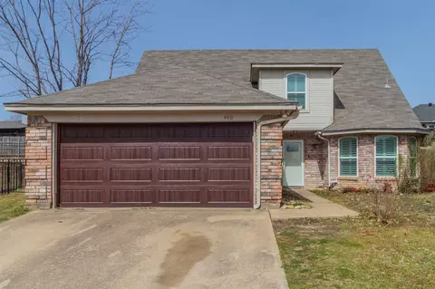 400 Scrub Oak Ct, Fort Worth, TX 76108