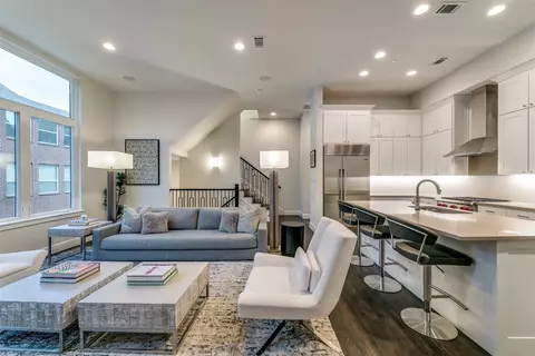 2324 Centurion Ct, Dallas, TX 75204