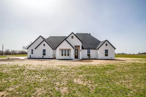 5991 Upper Denton Rd, Weatherford, TX 76085
