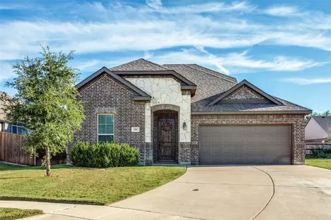 501 Anthony St, Crowley, TX 76036