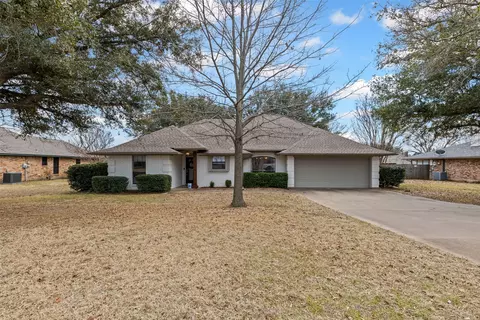 1603 Danny Ray Dr, Cleburne, TX 76033