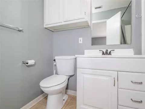 Bath - 207 E Hall Ct, Early, TX 76802 photo 5 of 5