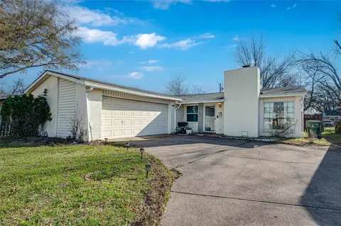2314 Nottingham Dr, Garland, TX 75041