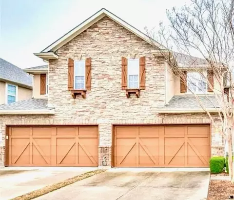 5808 Stone Mountain Rd, The Colony, TX 75056