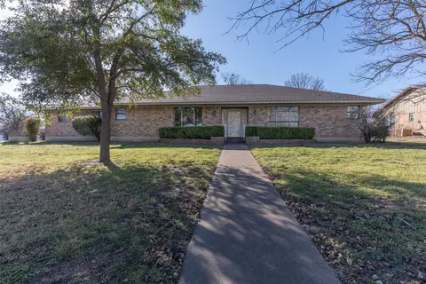 1212 Mary St, Clifton, TX 76634