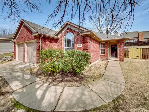 6136 Lake Vista Dr, Dallas, TX 75249