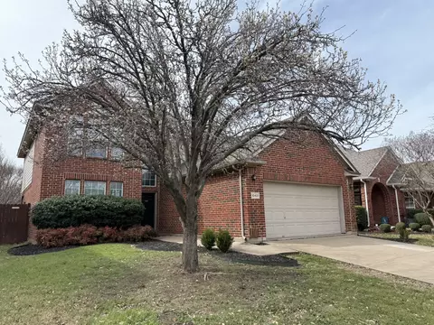 10421 Melrose Ln, Fort Worth, TX 76244