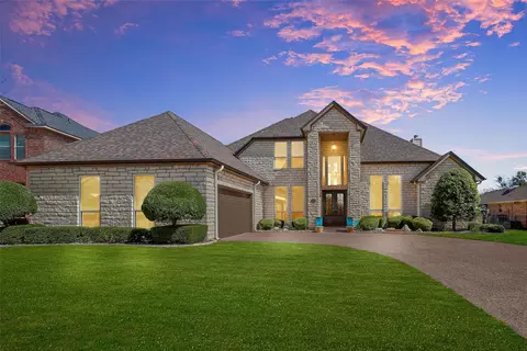 824 Muirfield Dr, Mansfield, TX 76063