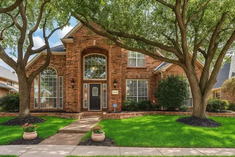 4304 Helston Dr, Plano, TX 75024