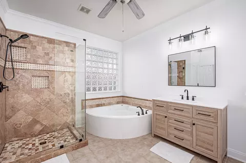 Bath - 741 Huron Ct, Prosper, TX 75078 photo 1 of 3