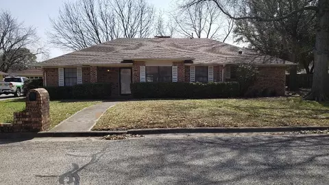 2400 Kingston Trce, Denton, TX 76209