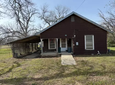 616 N Wheat St, De Leon, TX 76444