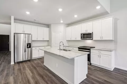 701 Easthill Dr, Mckinney, TX 75071