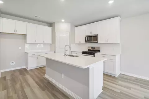 703 Easthill Dr, Mckinney, TX 75071