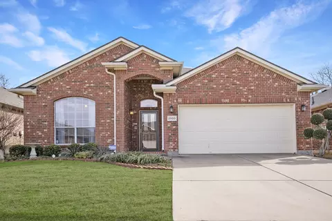 2500 Priscella Dr, Fort Worth, TX 76131