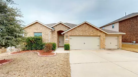 1901 Prairie Heights Dr, Fort Worth, TX 76108