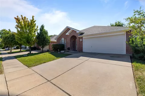 3100 San Frando Dr, Arlington, TX 76010