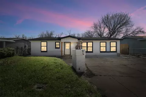 5532 Burton Ave, Fort Worth, TX 76119
