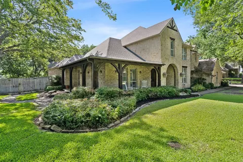 337 Creek Bend Dr, Aledo, TX 76008