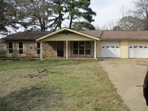18016 Lakeview Blvd, Mabank, TX 75156