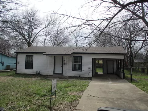 128 E Mccoulskey St, Terrell, TX 75160