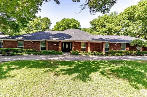 1809 Faulkner Dr, Rowlett, TX 75088