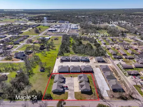 703 Maple St, Commerce, TX 75428