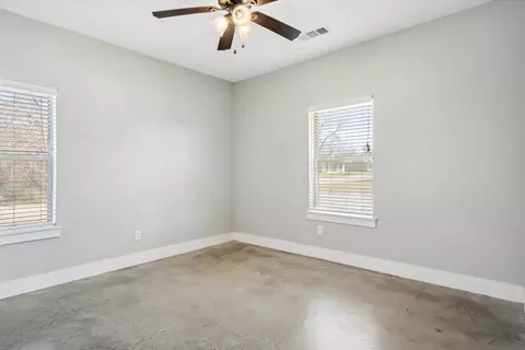 Bedroom - 703 Maple St, Commerce, TX 75428 photo 4 of 6