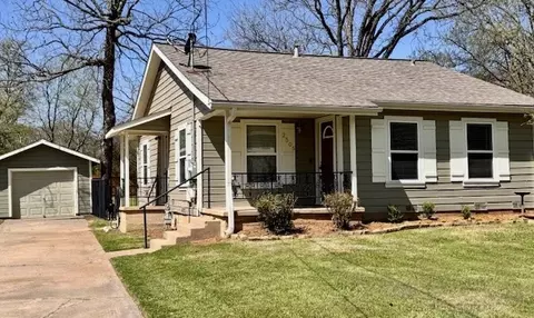 2505 Denison St, Denton, TX 76201