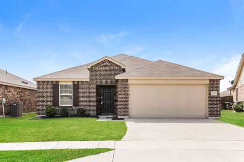 9125 Settlers Peak Rd, Fort Worth, TX 76179
