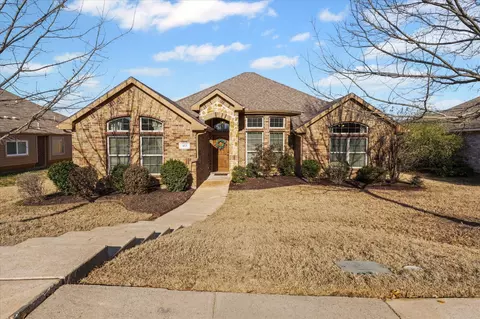 413 Carver Dr, Wylie, TX 75098
