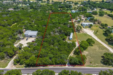 126 Cedar Creek Dr, Azle, TX 76020