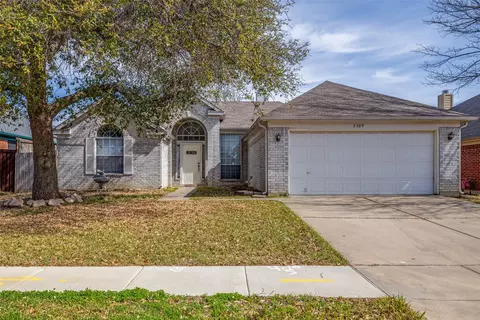 5509 Greenwich Dr, Arlington, TX 76018