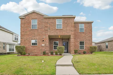 1019 Barrymore Ln, Duncanville, TX 75137