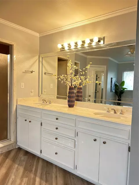 Bath - 1245 Eubanks Rd, Combine, TX 75159 photo 5 of 5