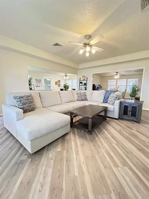 Living - 1245 Eubanks Rd, Combine, TX 75159 photo 1 of 4