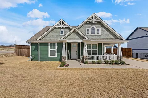 10903 Rochelle Ct, Midlothian, TX 76065