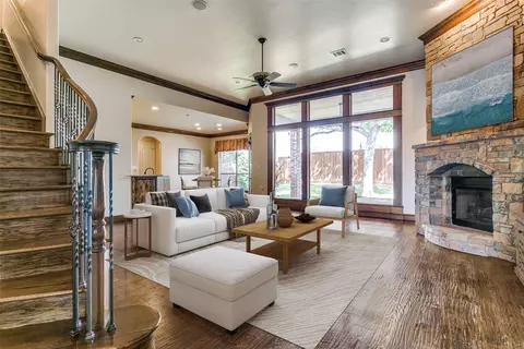6620 Cedar Grove Dr, North Richland Hills, TX 76182